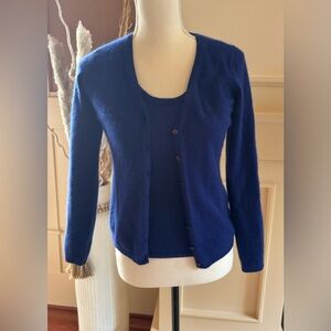 Royal Blue 2 pieces Cardigan Sweater with Scoop Neckline and Fitted Silhouette